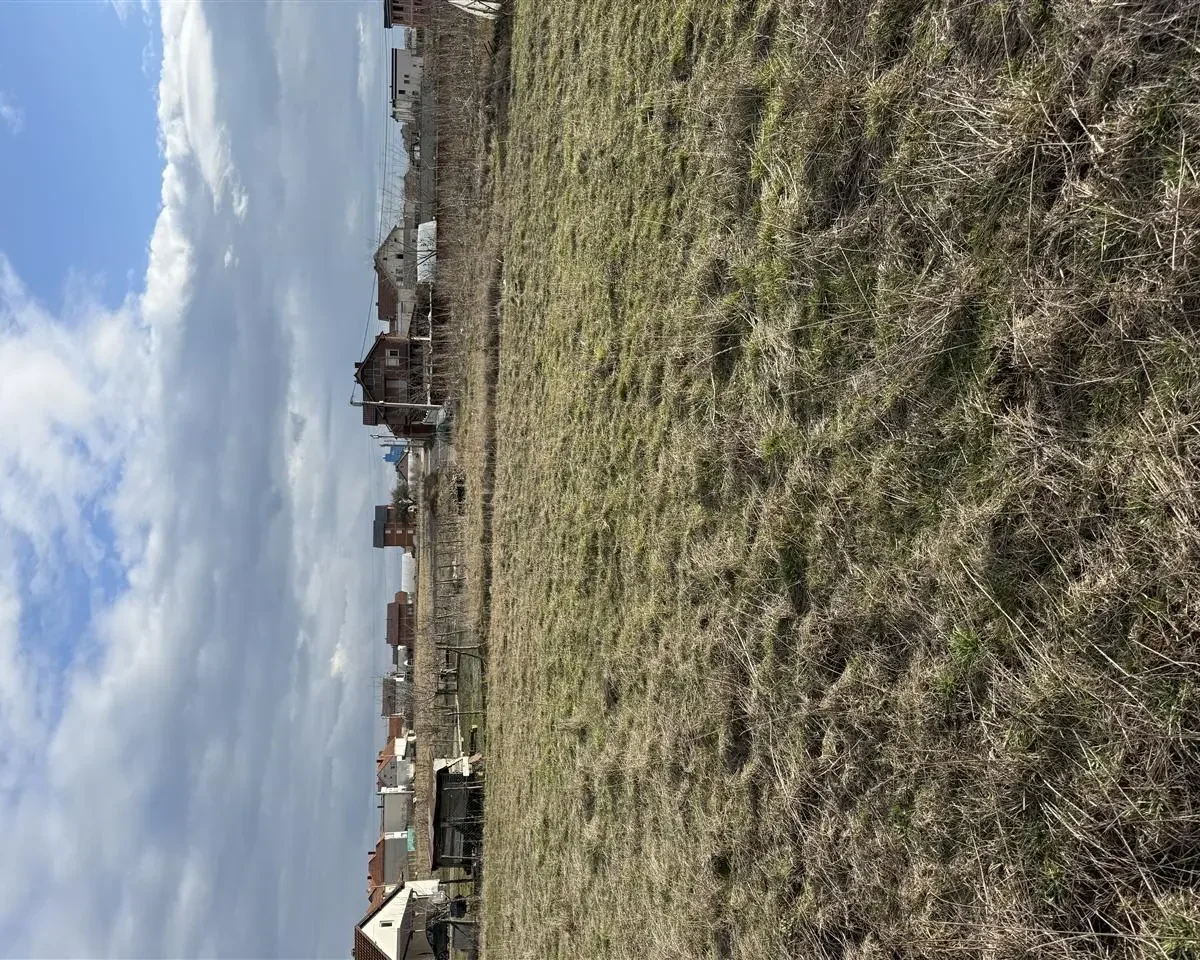 Residential Plot • 5ar 2