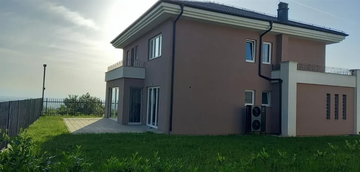 Shtëpi 3