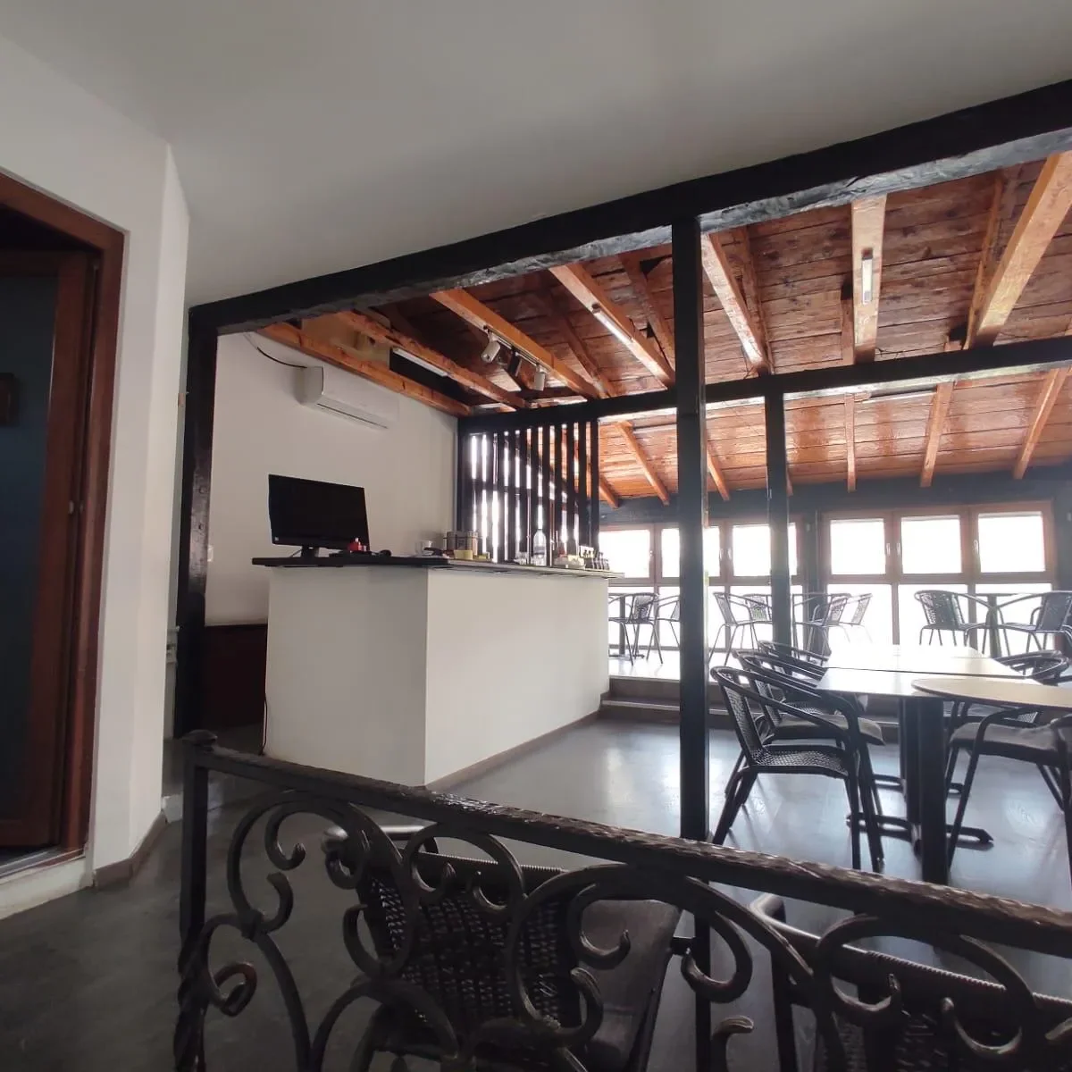 Lokal / Zyrë • 120m2 3