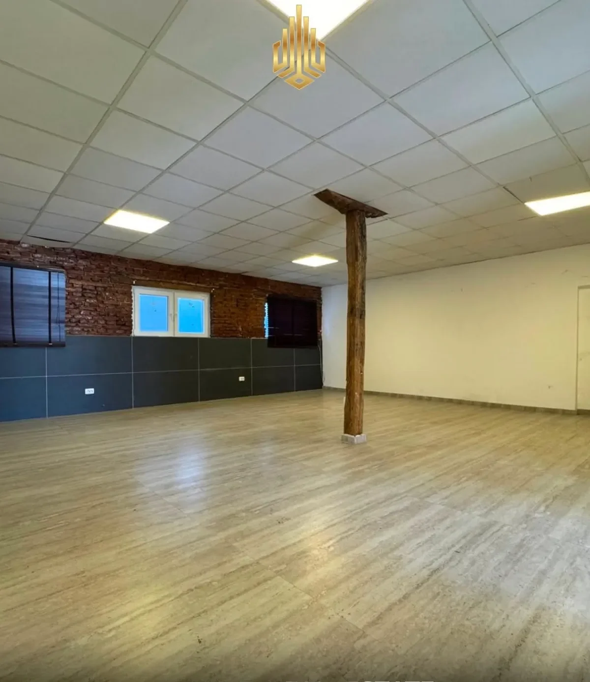 Lokal / Zyrë • 100m2 2