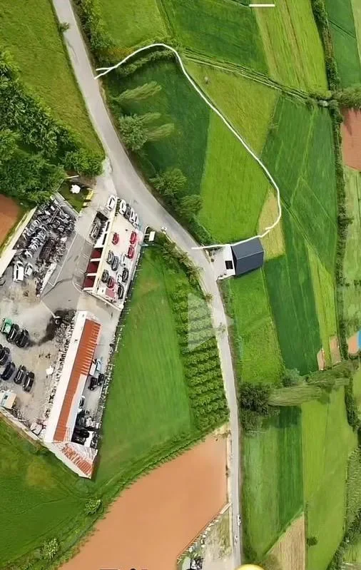 Agricultural Land • 32ar