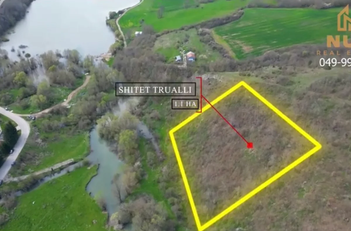 Residential Plot • 1.1ha