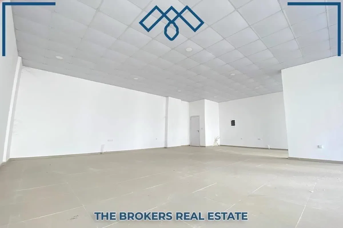 Commercial & Office • 96.5m2 2
