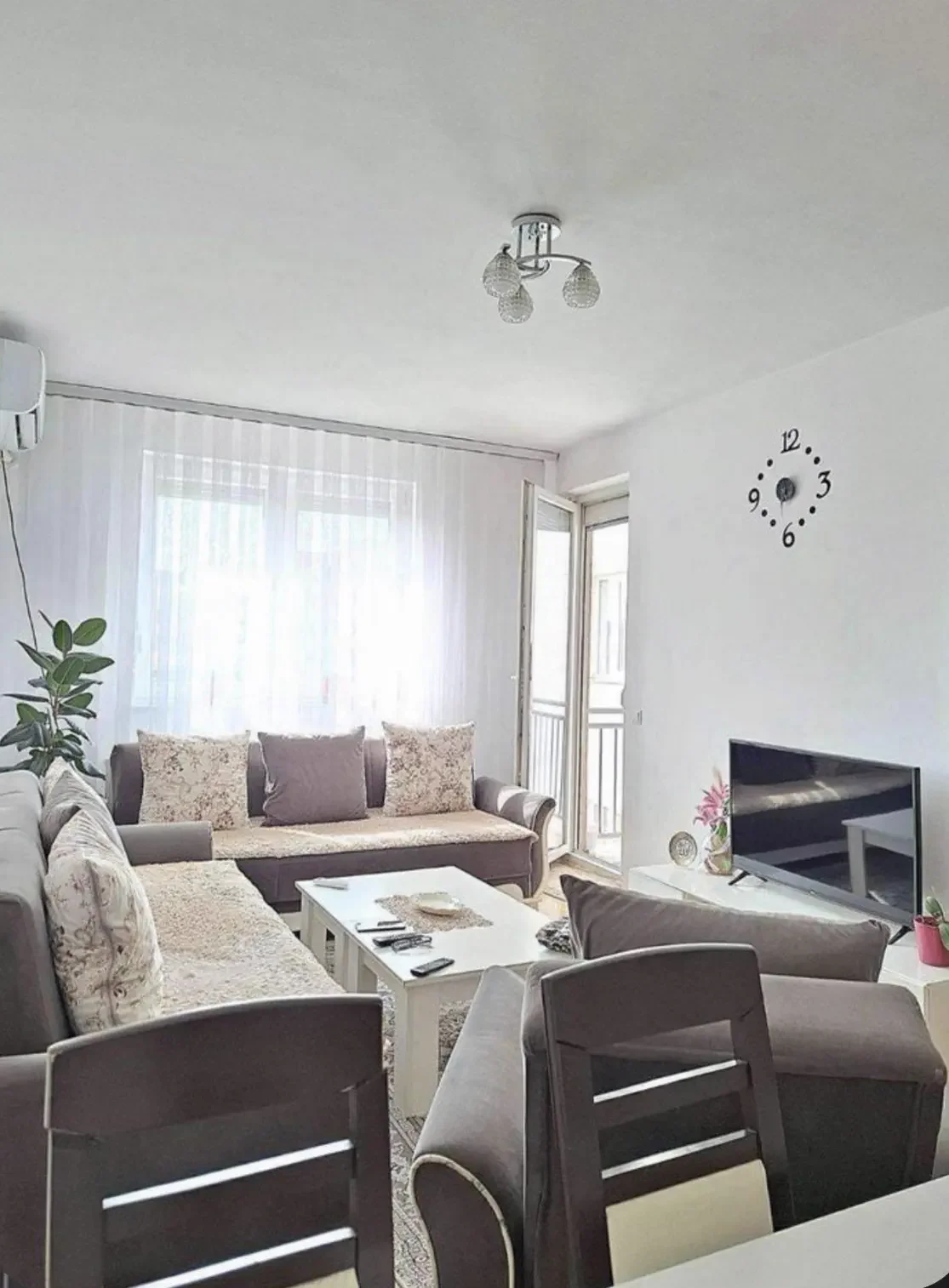Apartment • 77.5m2 2