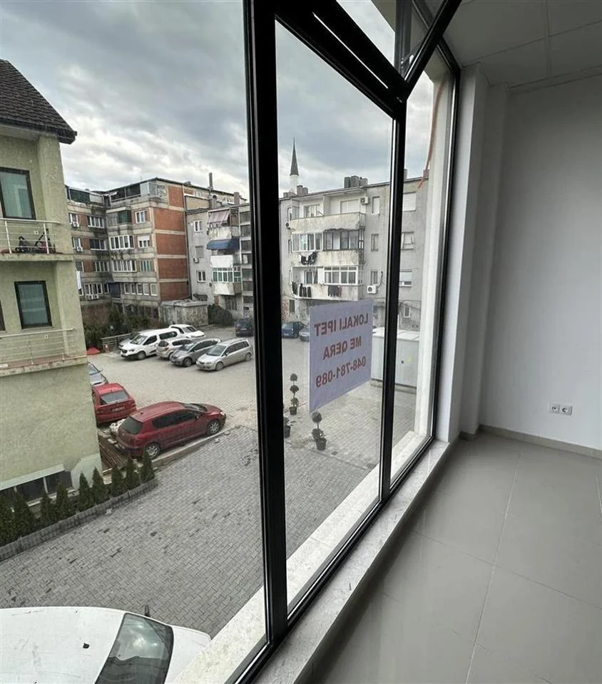Commercial & Office • 26m2 2