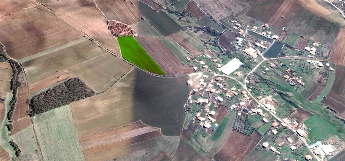 Land • 135ar