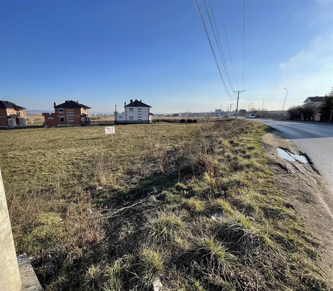 Land • 21.66ar 2