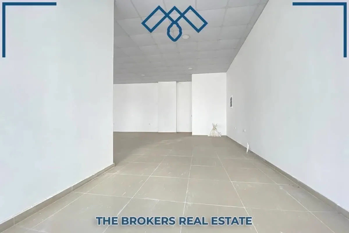 Commercial & Office • 96.5m2 4
