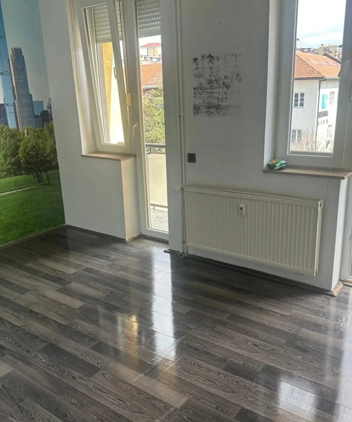 Lokal / Zyrë • 80m2 4