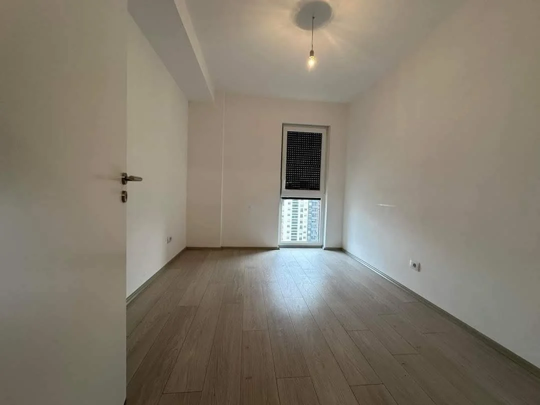 Lokal / Zyrë • 103m2 2